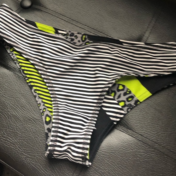 Reversible bikini - Picture 4 of 5